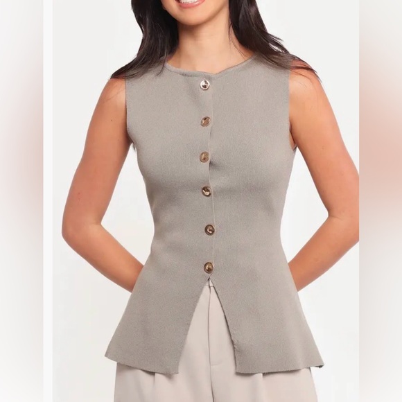 Petal and Pup Stylish Sleeveless Sweater Vest - Picture 5 of 12